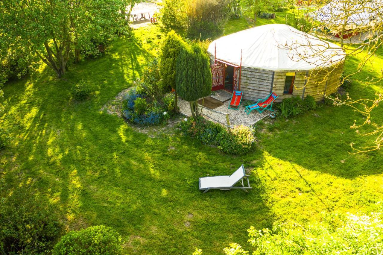 Au Bonheur Nomade Hotell Livry  Exteriör bild