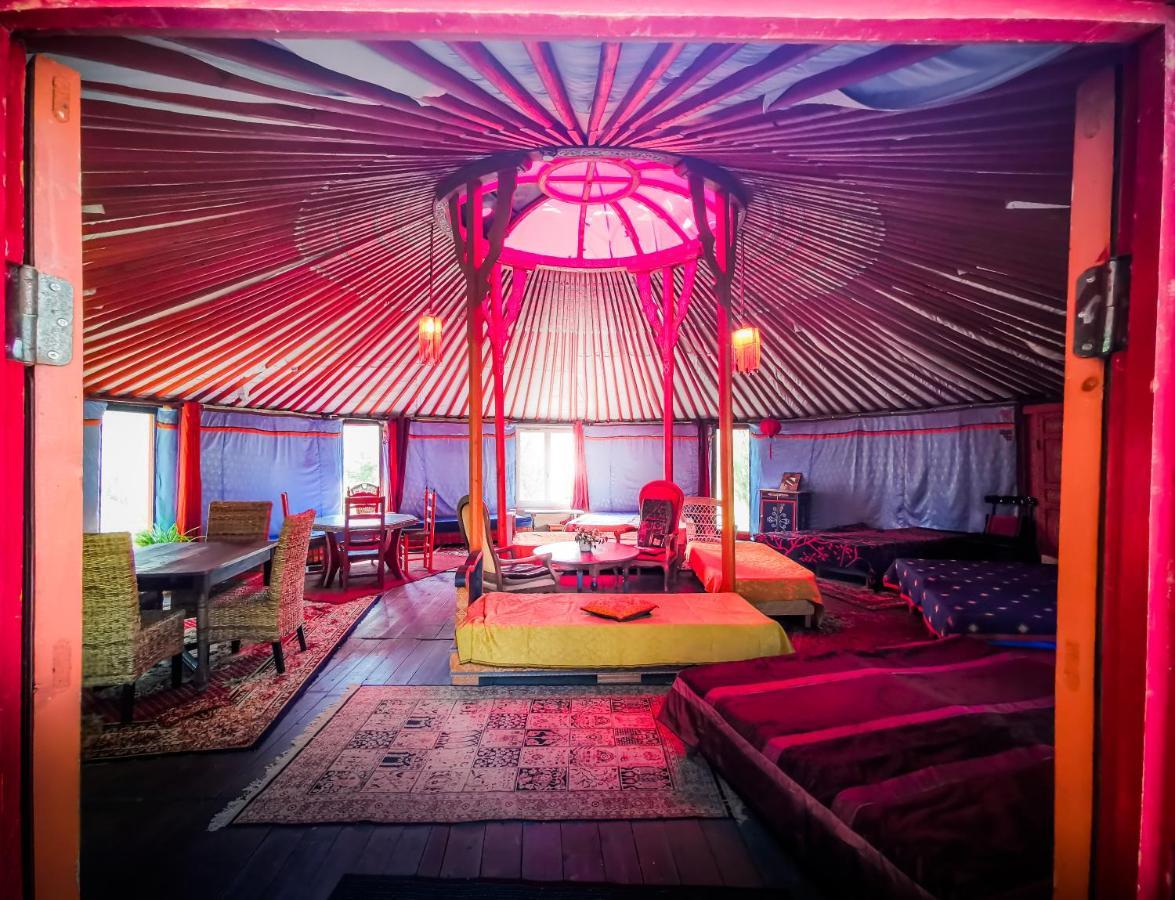Au Bonheur Nomade Hotell Livry  Exteriör bild