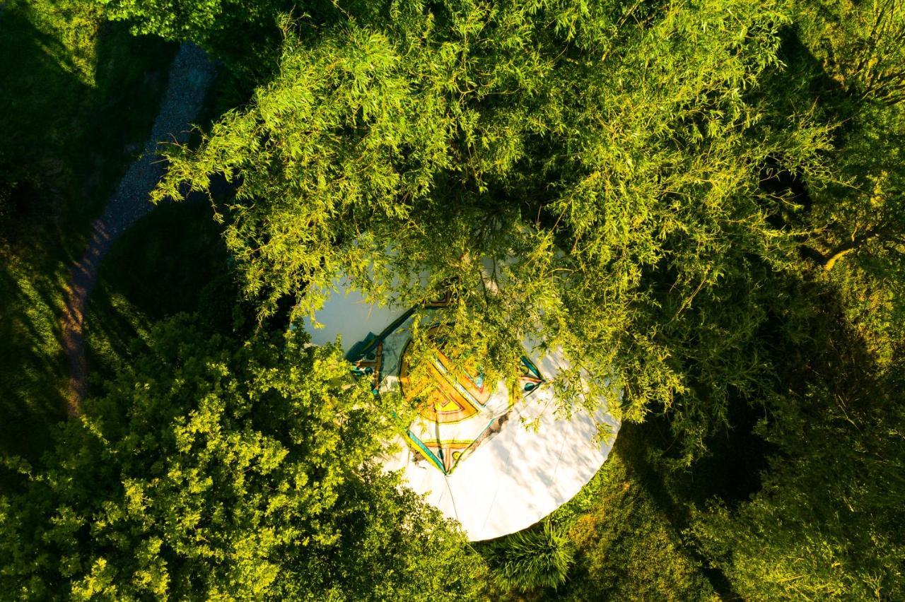 Au Bonheur Nomade Hotell Livry  Exteriör bild