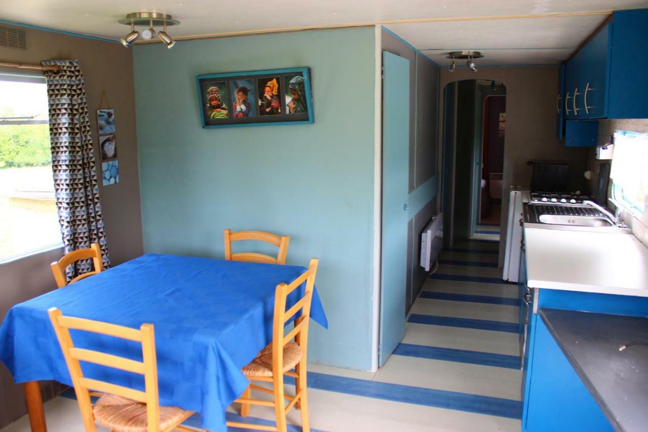Au Bonheur Nomade Hotell Livry  Exteriör bild