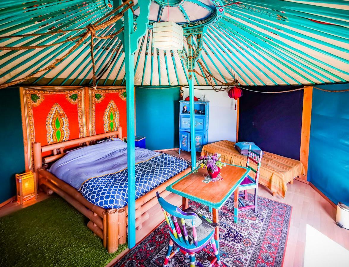 Au Bonheur Nomade Hotell Livry  Exteriör bild